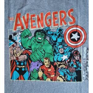 The AVENGERS Marvel Graphic T-Shirt Gray Short Sleeve New With Tags Adult XL